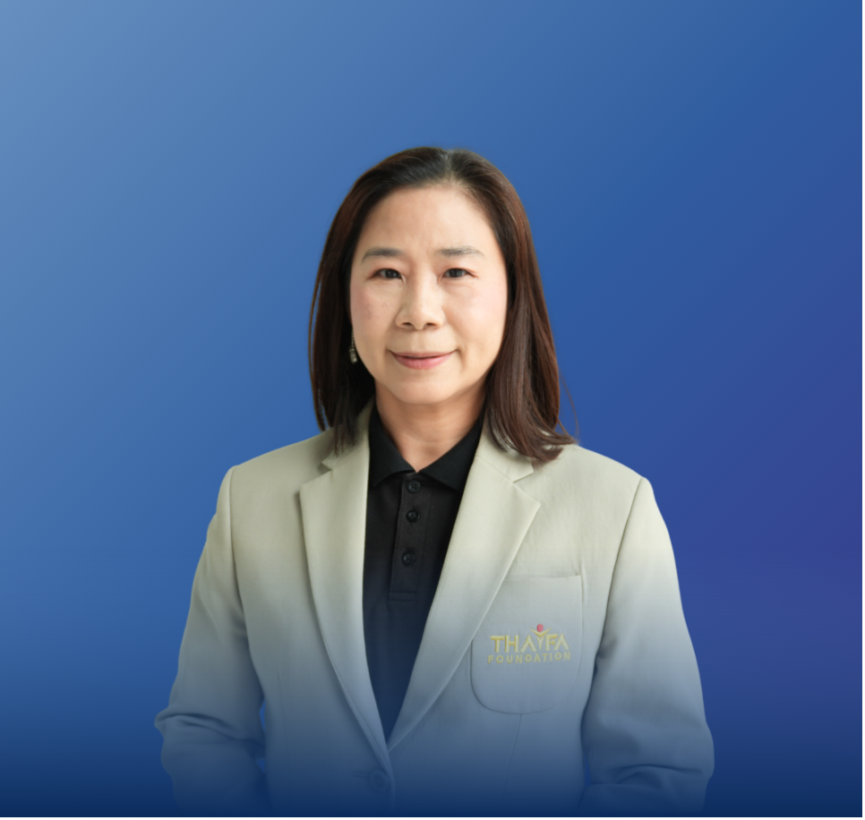 คุณจตุพร ฉายสิริวรรณ